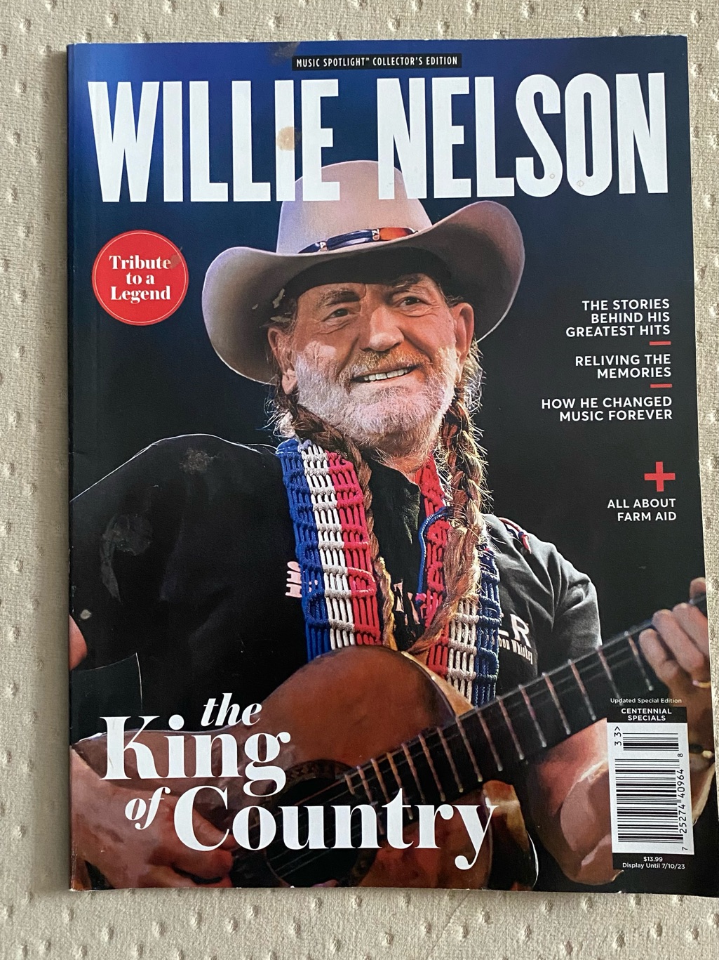 Willie Nelson Tribute Magazine Blue Cover